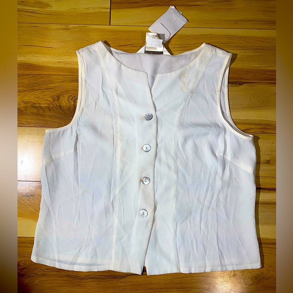 Casual Corner White Button Up Sleeveless Blouse